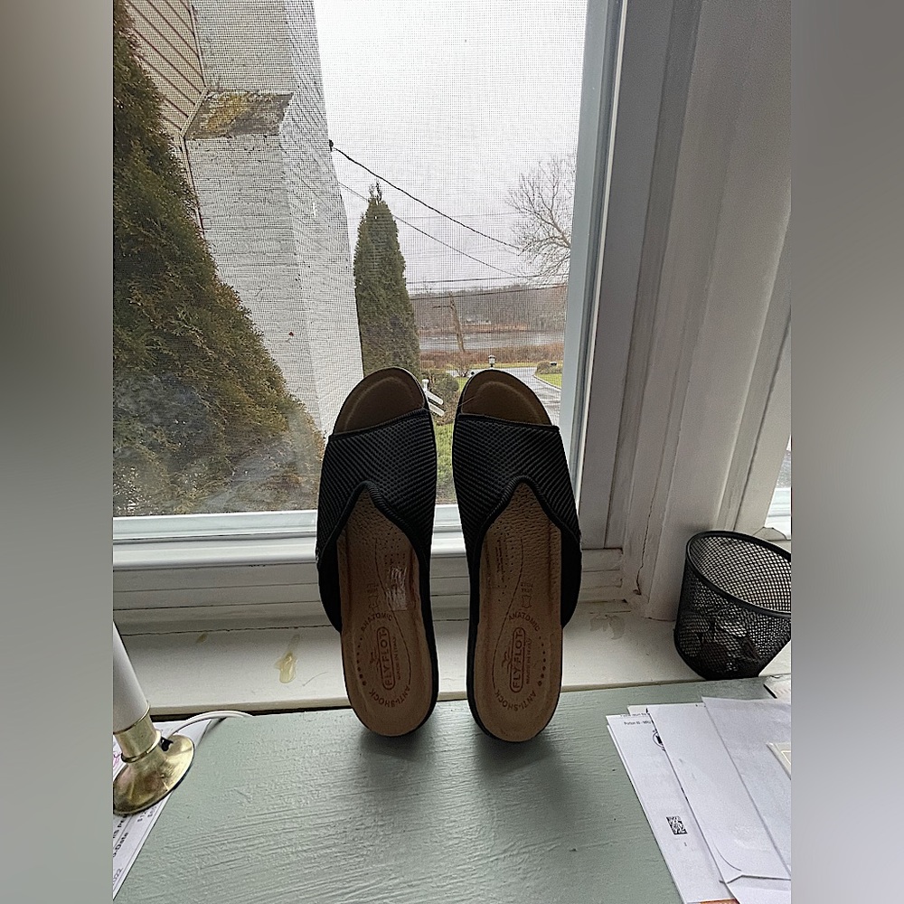 Fly Flot  mule sandals